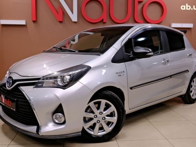 Серый Тойота Ярис, объемом двигателя 1.5 л и пробегом 148 тыс. км за 11900 $, фото 1 на Automoto.ua