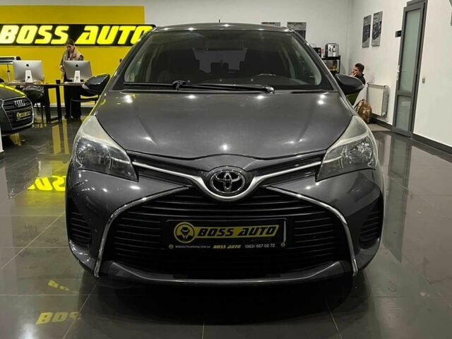 Тойота Яріс 2016 у Львові на Automoto.ua Сірий Тойота Яріс, об'ємом двигуна 1 л та пробігом 247 тис. км за 8000 $, фото 1 на Automoto.ua