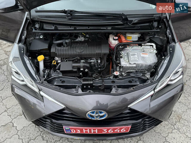 Сірий Тойота Яріс, об'ємом двигуна 1.5 л та пробігом 100 тис. км за 14999 $, фото 60 на Automoto.ua