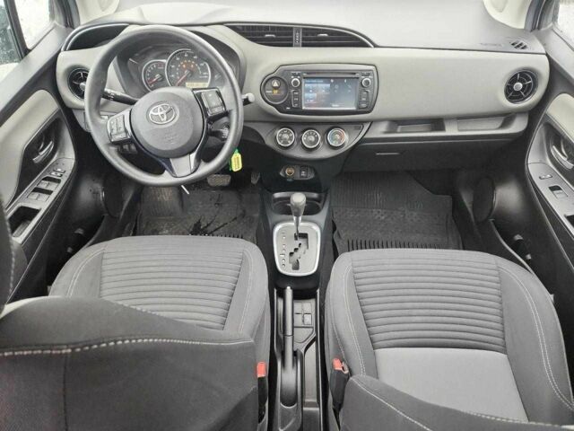 Серый Тойота Ярис, объемом двигателя 0 л и пробегом 36 тыс. км за 2500 $, фото 7 на Automoto.ua