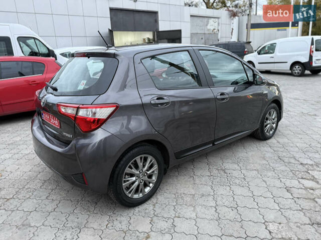 Сірий Тойота Яріс, об'ємом двигуна 1.5 л та пробігом 100 тис. км за 14999 $, фото 15 на Automoto.ua