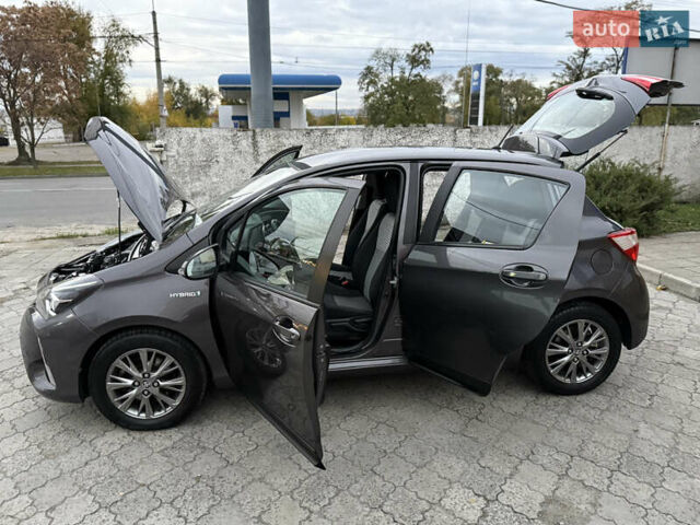 Сірий Тойота Яріс, об'ємом двигуна 1.5 л та пробігом 100 тис. км за 14999 $, фото 78 на Automoto.ua