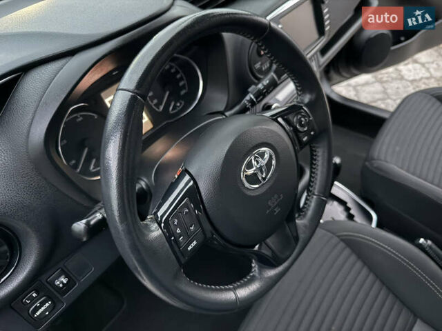 Сірий Тойота Яріс, об'ємом двигуна 1.5 л та пробігом 100 тис. км за 14999 $, фото 51 на Automoto.ua