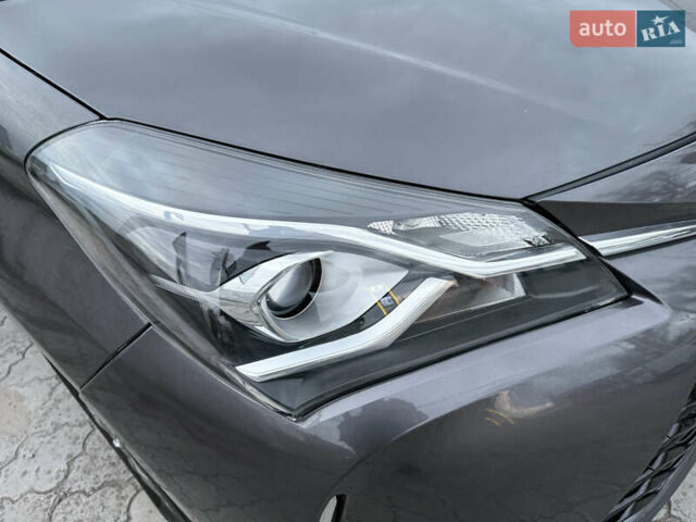 Сірий Тойота Яріс, об'ємом двигуна 1.5 л та пробігом 100 тис. км за 14999 $, фото 35 на Automoto.ua