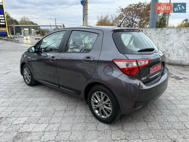 Сірий Тойота Яріс, об'ємом двигуна 1.5 л та пробігом 100 тис. км за 14999 $, фото 23 на Automoto.ua