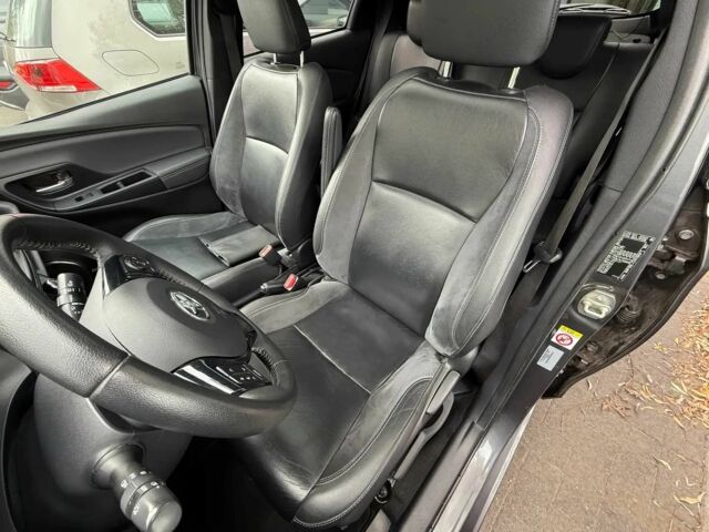 Серый Тойота Ярис, объемом двигателя 1 л и пробегом 43 тыс. км за 5600 $, фото 8 на Automoto.ua