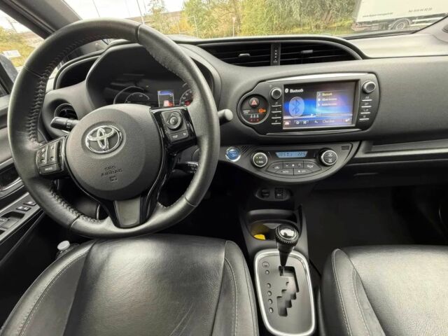 Серый Тойота Ярис, объемом двигателя 1 л и пробегом 43 тыс. км за 5600 $, фото 9 на Automoto.ua