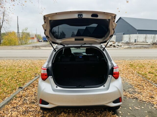 Серый Тойота Ярис, объемом двигателя 1.5 л и пробегом 37 тыс. км за 15300 $, фото 12 на Automoto.ua