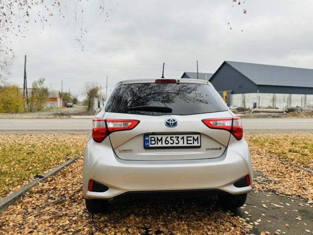 Серый Тойота Ярис, объемом двигателя 1.5 л и пробегом 37 тыс. км за 15300 $, фото 5 на Automoto.ua