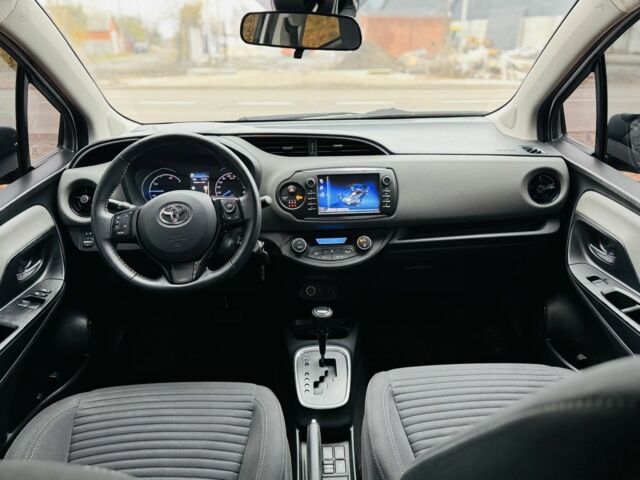 Серый Тойота Ярис, объемом двигателя 1.5 л и пробегом 37 тыс. км за 15300 $, фото 11 на Automoto.ua