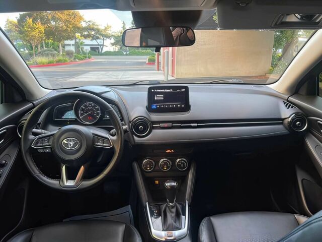 Серый Тойота Ярис, объемом двигателя 1.5 л и пробегом 39 тыс. км за 12800 $, фото 9 на Automoto.ua