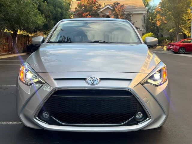 Серый Тойота Ярис, объемом двигателя 1.5 л и пробегом 39 тыс. км за 12800 $, фото 1 на Automoto.ua