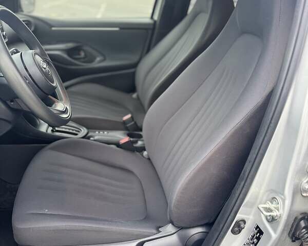 Тойота Ярис 2021 в Киеве на Automoto.ua Серый Тойота Ярис, объемом двигателя 1.49 л и пробегом 38 тыс. км за 16700 $, фото 14 на Automoto.ua