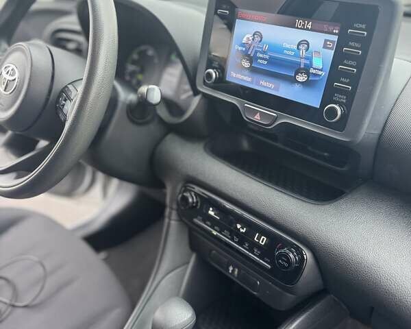 Тойота Ярис 2021 в Киеве на Automoto.ua Серый Тойота Ярис, объемом двигателя 1.49 л и пробегом 38 тыс. км за 16700 $, фото 23 на Automoto.ua