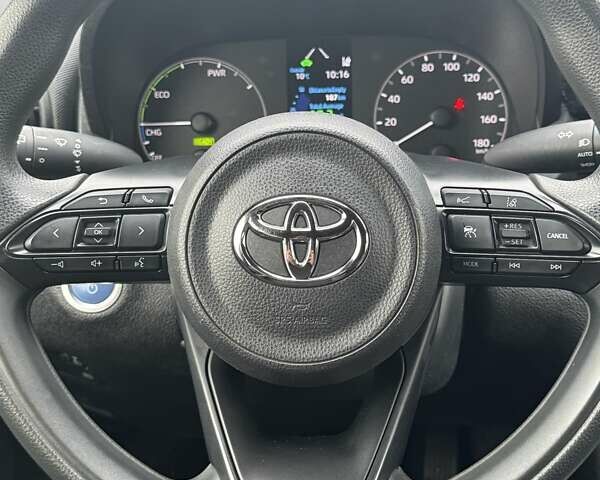 Тойота Ярис 2021 в Киеве на Automoto.ua Серый Тойота Ярис, объемом двигателя 1.49 л и пробегом 38 тыс. км за 16700 $, фото 28 на Automoto.ua