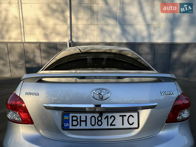 Серый Тойота Ярис, объемом двигателя 1.3 л и пробегом 181 тыс. км за 7300 $, фото 41 на Automoto.ua