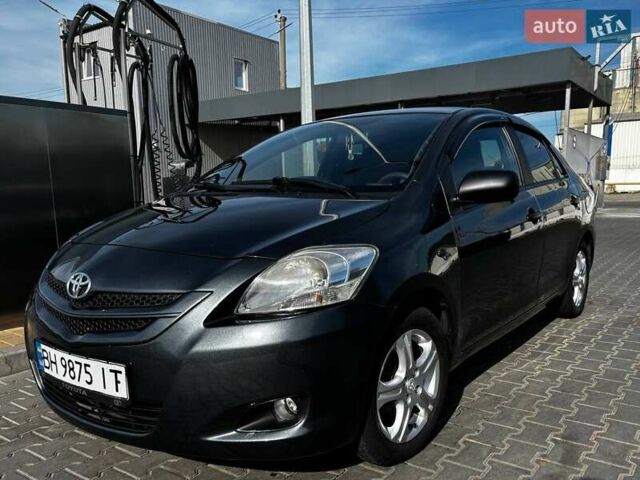 Серый Тойота Ярис, объемом двигателя 1.5 л и пробегом 250 тыс. км за 5800 $, фото 6 на Automoto.ua