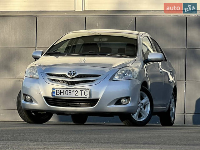 Серый Тойота Ярис, объемом двигателя 1.3 л и пробегом 181 тыс. км за 7300 $, фото 13 на Automoto.ua