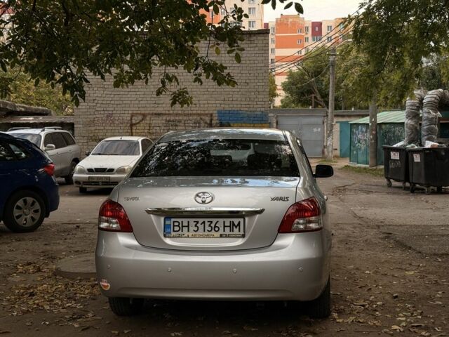 Тойота Яріс 2006 у Одесі на Automoto.ua Сірий Тойота Яріс, об'ємом двигуна 1.3 л та пробігом 195 тис. км за 6000 $, фото 3 на Automoto.ua