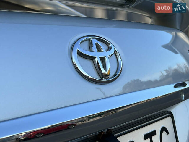 Серый Тойота Ярис, объемом двигателя 1.3 л и пробегом 181 тыс. км за 7300 $, фото 25 на Automoto.ua