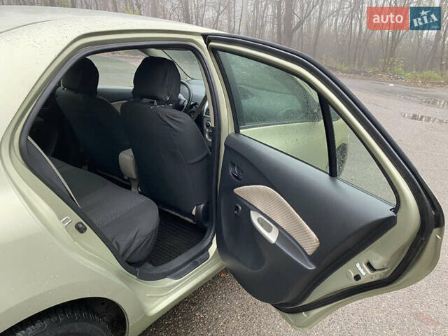 Серый Тойота Ярис, объемом двигателя 1.3 л и пробегом 243 тыс. км за 5300 $, фото 13 на Automoto.ua