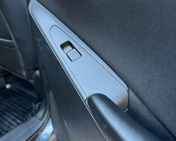 Серый Тойота Ярис, объемом двигателя 1.5 л и пробегом 184 тыс. км за 11800 $, фото 20 на Automoto.ua