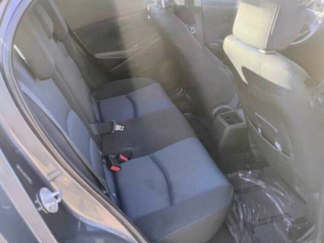 Серый Тойота Ярис, объемом двигателя 1.5 л и пробегом 88 тыс. км за 9500 $, фото 10 на Automoto.ua