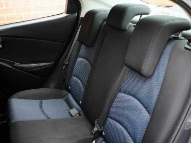 Сірий Тойота Яріс, об'ємом двигуна 1.5 л та пробігом 98 тис. км за 14500 $, фото 7 на Automoto.ua