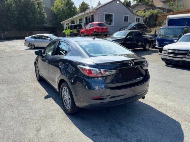 Серый Тойота Ярис, объемом двигателя 1.5 л и пробегом 39 тыс. км за 2500 $, фото 7 на Automoto.ua