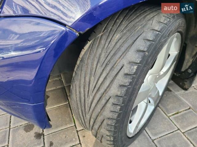 Тойота Яріс 1999 у Одесі на Automoto.ua Синій Тойота Яріс, об'ємом двигуна 1 л та пробігом 278 тис. км за 2700 $, фото 10 на Automoto.ua