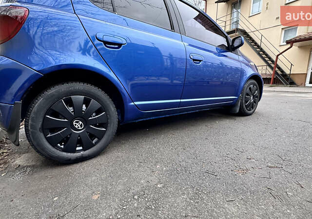 Синий Тойота Ярис, объемом двигателя 1 л и пробегом 261 тыс. км за 3300 $, фото 3 на Automoto.ua