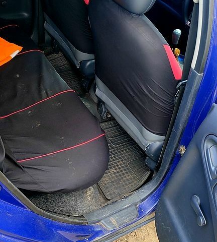 Тойота Яріс 1999 у Люботине на Automoto.ua Синій Тойота Яріс, об'ємом двигуна 1 л та пробігом 0 тис. км за 2500 $, фото 3 на Automoto.ua