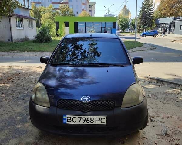 Синий Тойота Ярис, объемом двигателя 1 л и пробегом 300 тыс. км за 2800 $, фото 2 на Automoto.ua