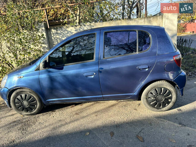 Синий Тойота Ярис, объемом двигателя 1 л и пробегом 260 тыс. км за 2700 $, фото 1 на Automoto.ua