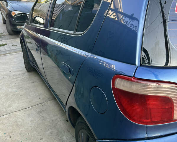 Синий Тойота Ярис, объемом двигателя 1 л и пробегом 260 тыс. км за 2700 $, фото 13 на Automoto.ua