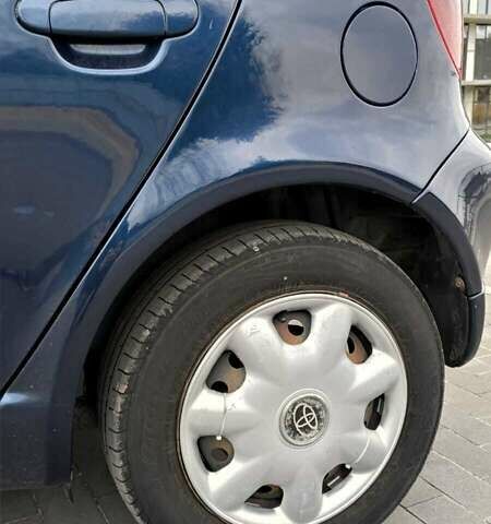 Синий Тойота Ярис, объемом двигателя 1 л и пробегом 270 тыс. км за 5200 $, фото 49 на Automoto.ua