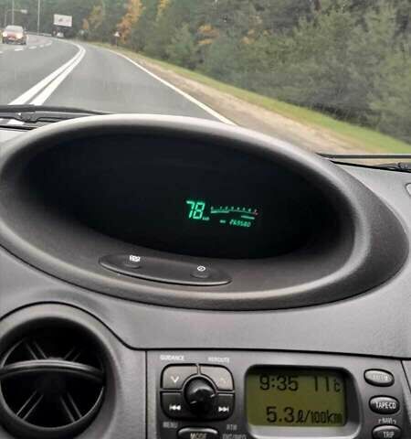 Синий Тойота Ярис, объемом двигателя 1 л и пробегом 270 тыс. км за 5200 $, фото 34 на Automoto.ua