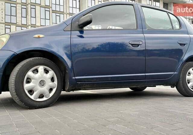 Синий Тойота Ярис, объемом двигателя 1 л и пробегом 270 тыс. км за 5200 $, фото 100 на Automoto.ua