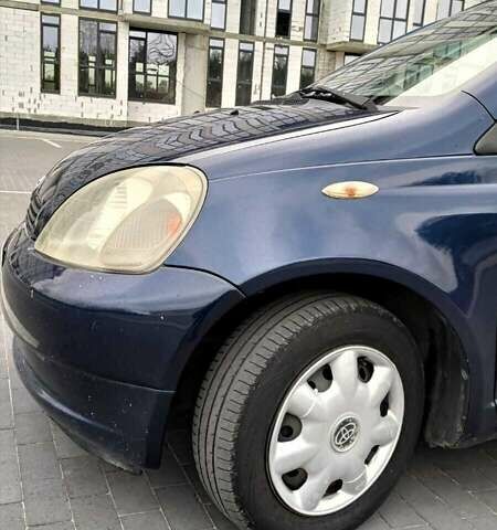 Синий Тойота Ярис, объемом двигателя 1 л и пробегом 270 тыс. км за 5200 $, фото 68 на Automoto.ua