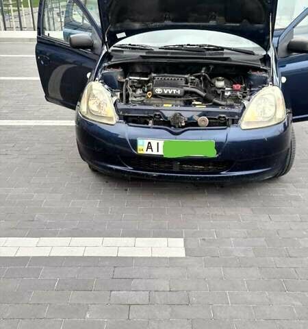 Синий Тойота Ярис, объемом двигателя 1 л и пробегом 270 тыс. км за 5200 $, фото 95 на Automoto.ua