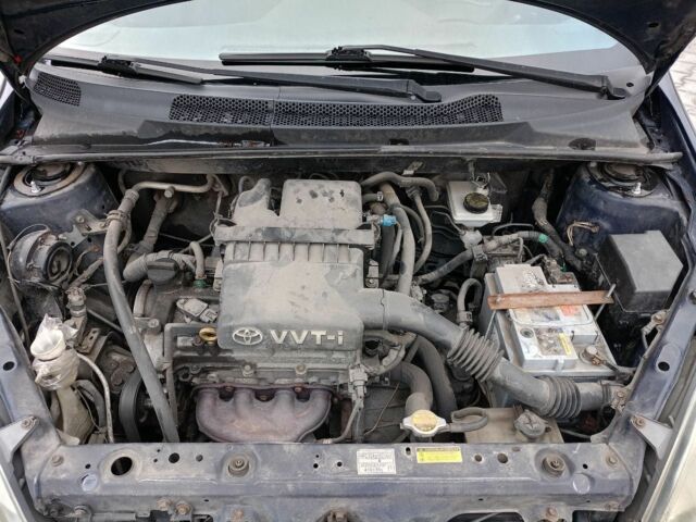 Тойота Ярис 2003 в Немирове на Automoto.ua Синий Тойота Ярис, объемом двигателя 1 л и пробегом 240 тыс. км за 3500 $, фото 6 на Automoto.ua