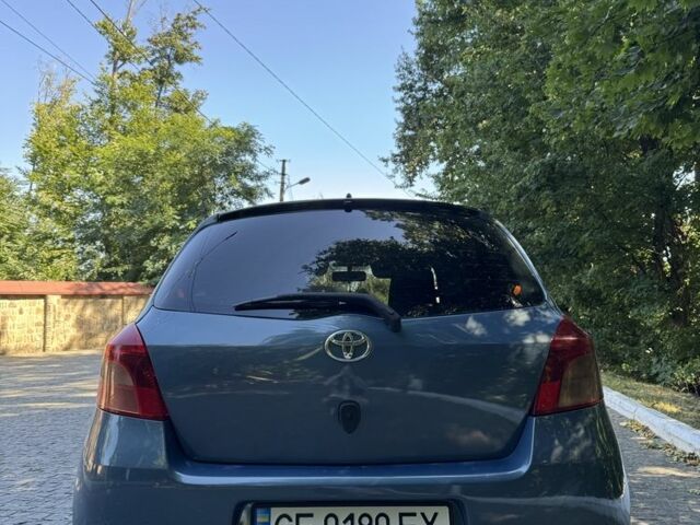 Синий Тойота Ярис, объемом двигателя 1.3 л и пробегом 200 тыс. км за 5500 $, фото 4 на Automoto.ua