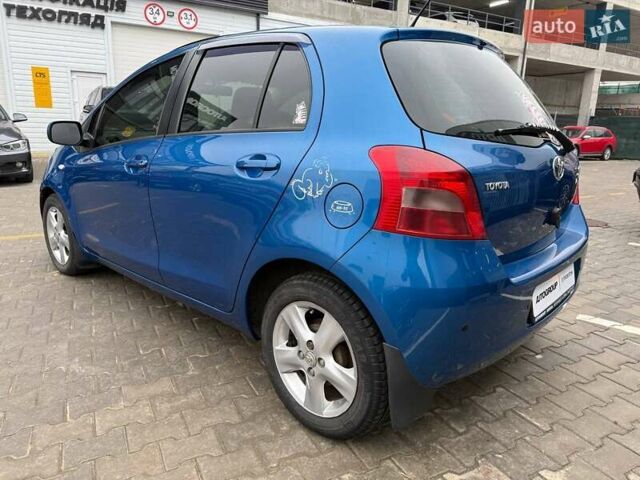 Синий Тойота Ярис, объемом двигателя 1.3 л и пробегом 144 тыс. км за 5999 $, фото 3 на Automoto.ua