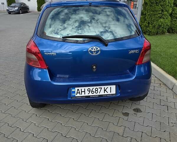 Синій Тойота Яріс, об'ємом двигуна 1.3 л та пробігом 189 тис. км за 6000 $, фото 9 на Automoto.ua