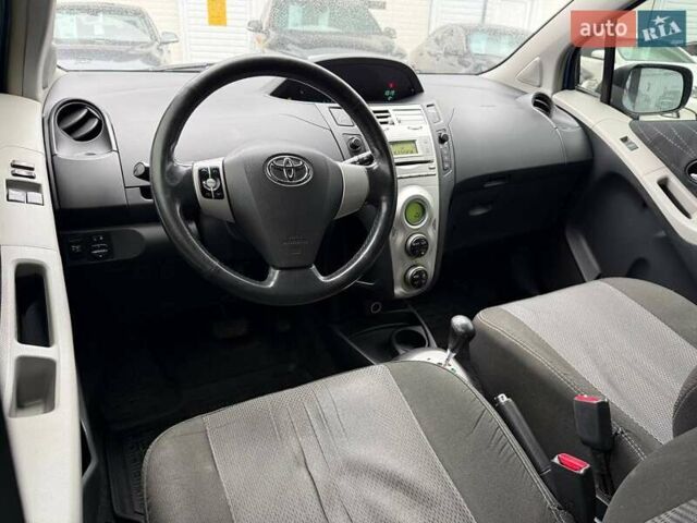Синий Тойота Ярис, объемом двигателя 1.3 л и пробегом 144 тыс. км за 5999 $, фото 13 на Automoto.ua