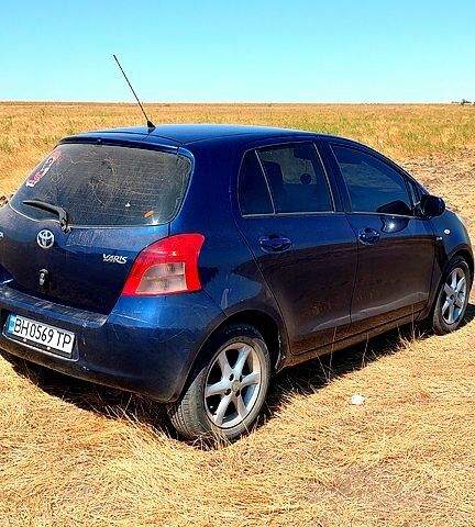 Синий Тойота Ярис, объемом двигателя 1.4 л и пробегом 140 тыс. км за 6400 $, фото 7 на Automoto.ua