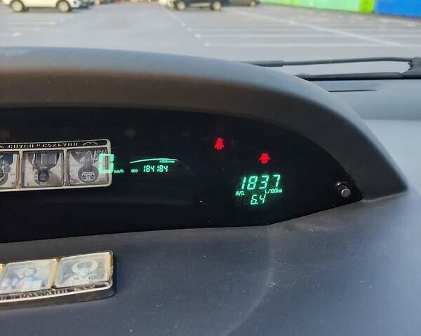 Синий Тойота Ярис, объемом двигателя 1 л и пробегом 200 тыс. км за 5200 $, фото 17 на Automoto.ua