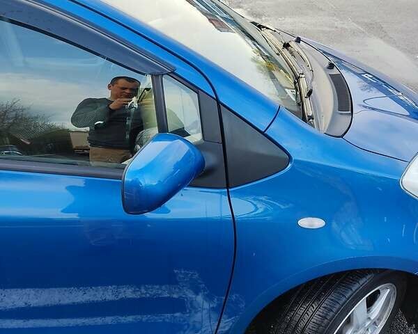 Синий Тойота Ярис, объемом двигателя 1 л и пробегом 200 тыс. км за 5200 $, фото 13 на Automoto.ua