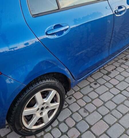 Синий Тойота Ярис, объемом двигателя 1 л и пробегом 291 тыс. км за 3999 $, фото 6 на Automoto.ua