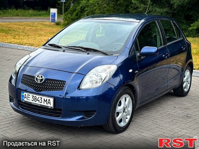 Тойота Яріс 2007 у Кам'янське (Дніпродзержинськ) на Automoto.ua Синій Тойота Яріс, об'ємом двигуна 1.4 л та пробігом 236 тис. км за 4300 $, фото 1 на Automoto.ua